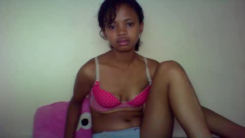 kamillah69 online show from February 15, 2026, 2:30 am