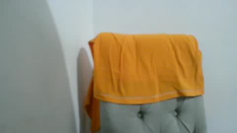 Snapshot of kamilo69_ chatting on January 19, 2026, 3:32 am Kamilo online show from January 19, 2026, 3:32 am