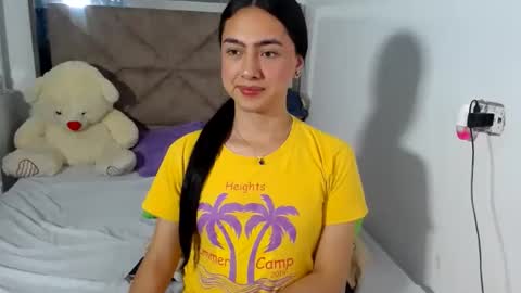 Snapshot of kammi_candy chatting on July 17, 2026, 2:29 am -- kammi -- online show from July 17, 2026, 2:29 am