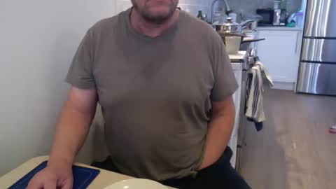 Cam with Me Vixens DM me online show from April 9, 2026, 2:00 pm