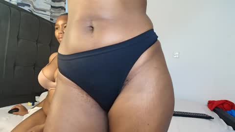 kandy_sweetss online show from May 1, 2026, 12:32 pm