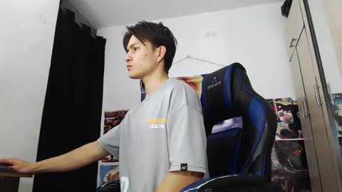 andres online show from November 18, 2025, 1:26 pm