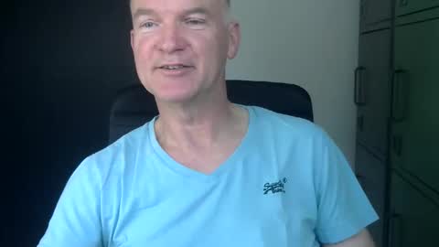 Snapshot of kapitein_rob chatting on May 21, 2026, 2:57 pm Robbie online show from May 21, 2026, 2:57 pm