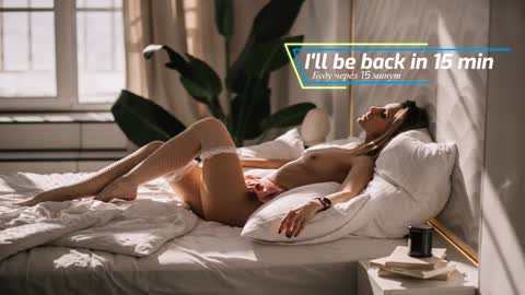 Julia online show from January 11, 2025, 10:51 pm