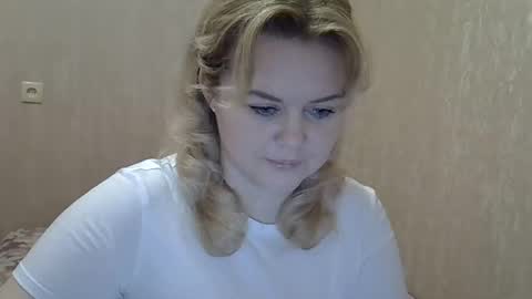 karennelsonx online show from January 31, 2025, 2:39 pm