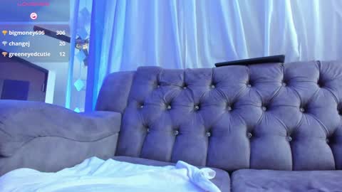 Snapshot of kariitto___ds chatting on February 20, 2025, 9:55 am kariitto___ds online show from February 20, 2025, 9:55 am