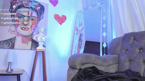 Snapshot of kariitto___ds chatting on March 10, 2025, 9:32 am kariitto___ds online show from March 10, 2025, 9:32 am