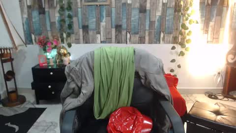 karima_sarabe online show from September 29, 2025, 9:19 pm