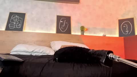 Kari online show from April 10, 2026, 11:37 am