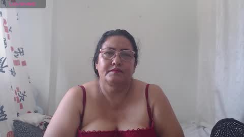 Karina online show from October 9, 2025, 3:21 pm