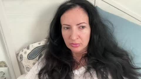 Karina online show from June 13, 2026, 6:33 am