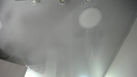 Karin online show from December 15, 2025, 11:47 am