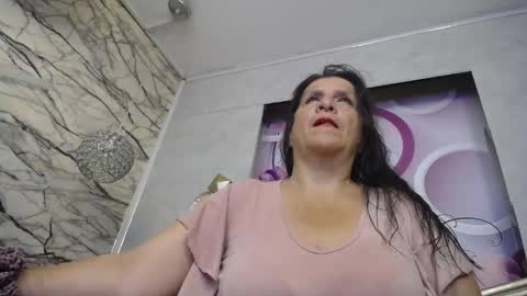 Snapshot of karito_mature17 chatting on April 25, 2026, 11:24 am Karito online show from April 25, 2026, 11:24 am