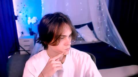 Karl online show from November 13, 2025, 9:30 am