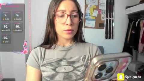 Snapshot of karla_honey_ chatting on May 18, 2026, 4:24 pm Karla online show from May 18, 2026, 4:24 pm