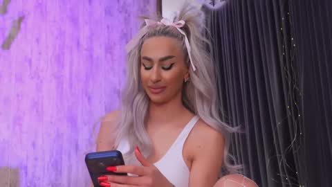 KarlaBart online show from January 18, 2026, 8:12 pm