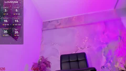 Snapshot of karlaebony_ts chatting on January 7, 2026, 1:46 pm KARLA online show from January 7, 2026, 1:46 pm