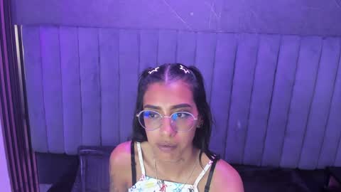 karlaslutskinny__ online show from March 27, 2026, 8:52 pm