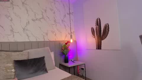 karlla_brown online show from March 19, 2026, 1:37 pm