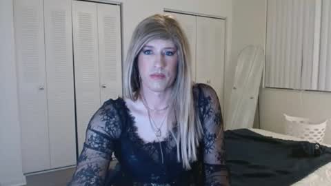 karlleelynn863 online show from March 31, 2026, 2:57 am