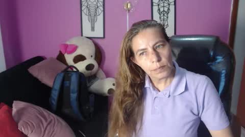 KARLYE online show from October 23, 2025, 1:49 am