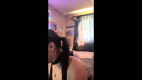 Snapshot of karlykox chatting on February 27, 2026, 6:08 pm Karlykox online show from February 27, 2026, 6:08 pm