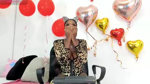 karol_w10 online show from February 19, 2025, 7:27 pm