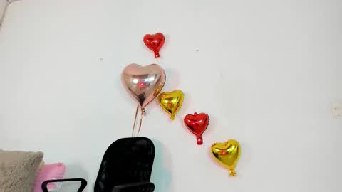 karol_w10 online show from March 1, 2025, 9:26 pm