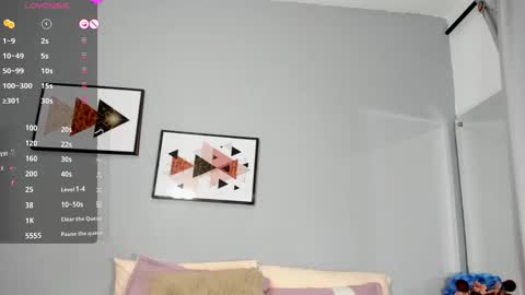 karol_w10 online show from September 26, 2025, 6:01 pm