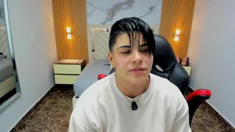 Karol and Luna online show from April 12, 2026, 7:30 pm