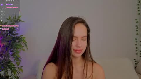 Molly online show from June 5, 2026, 6:52 am