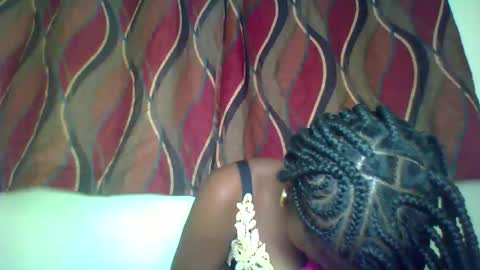Snapshot of karoliee chatting on May 9, 2026, 4:34 pm karoliee online show from May 9, 2026, 4:34 pm