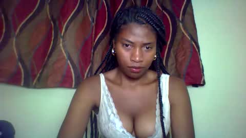 Snapshot of karoliee chatting on May 19, 2026, 4:13 pm karoliee online show from May 19, 2026, 4:13 pm