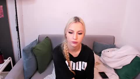 karolina_brand online show from July 11, 2026, 2:25 am