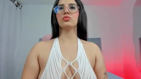 Snapshot of karolina_evans chatting on February 19, 2025, 2:23 pm karolina_evans online show from February 19, 2025, 2:23 pm