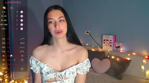 Kira online show from June 2, 2026, 1:51 am