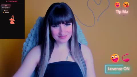 Snapshot of karolina_mia chatting on May 2, 2026, 5:56 am Caroline online show from May 2, 2026, 5:56 am