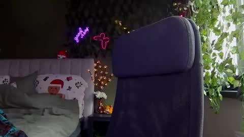 karoline121 online show from January 7, 2026, 9:45 am