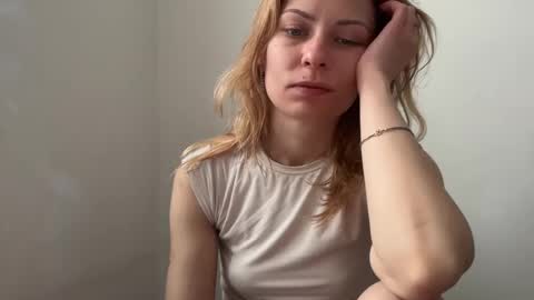 karoline121 online show from February 18, 2026, 10:33 am