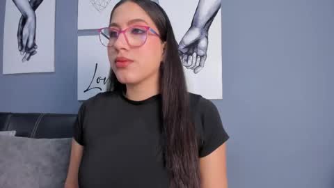 Snapshot of karoline21_ chatting on September 9, 2025, 12:26 pm Karoline  online show from September 9, 2025, 12:26 pm