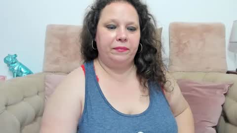 Snapshot of karolinejoyy chatting on January 1, 2025, 10:56 pm KarolineJoyy online show from January 1, 2025, 10:56 pm