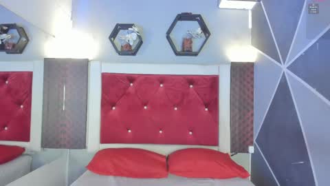 Karol online show from May 26, 2026, 12:12 pm