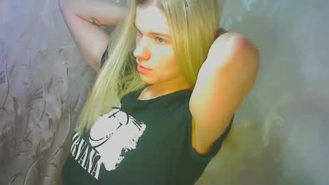 Caroline Fox online show from September 14, 2025, 8:57 am