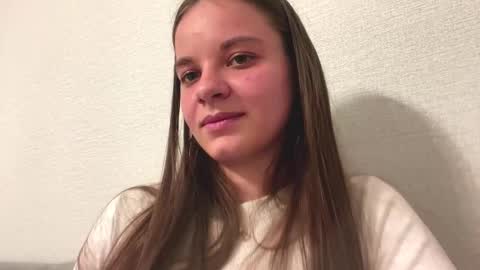 Lia online show from March 12, 2026, 4:13 pm