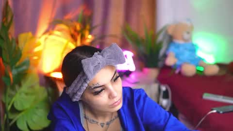  Karsyn  online show from April 3, 2026, 6:50 pm