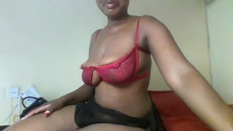 Snapshot of kashy_ chatting on June 14, 2026, 2:35 am kashy_ online show from June 14, 2026, 2:35 am