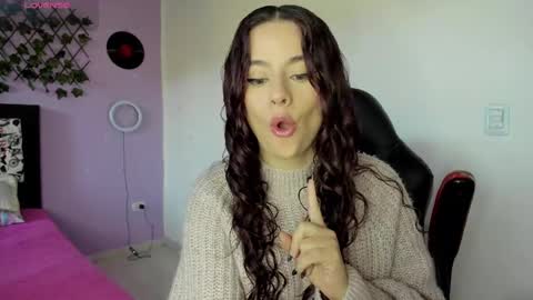 Snapshot of kassandra_james chatting on January 20, 2025, 11:35 am kassandra james online show from January 20, 2025, 11:35 am