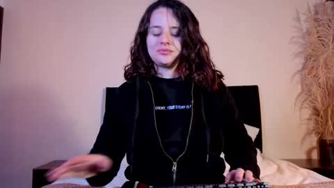 Snapshot of kassandra_james chatting on May 19, 2026, 3:02 am kassandra james online show from May 19, 2026, 3:02 am