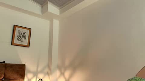 kat paradisse online show from April 29, 2026, 11:47 am