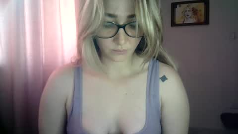 Snapshot of kat_pp chatting on January 8, 2025, 4:33 pm Kati online show from January 8, 2025, 4:33 pm